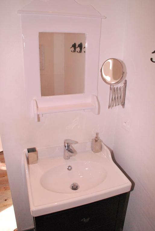 La Maison Au Puits Cordes-sur-Ciel Habitación foto